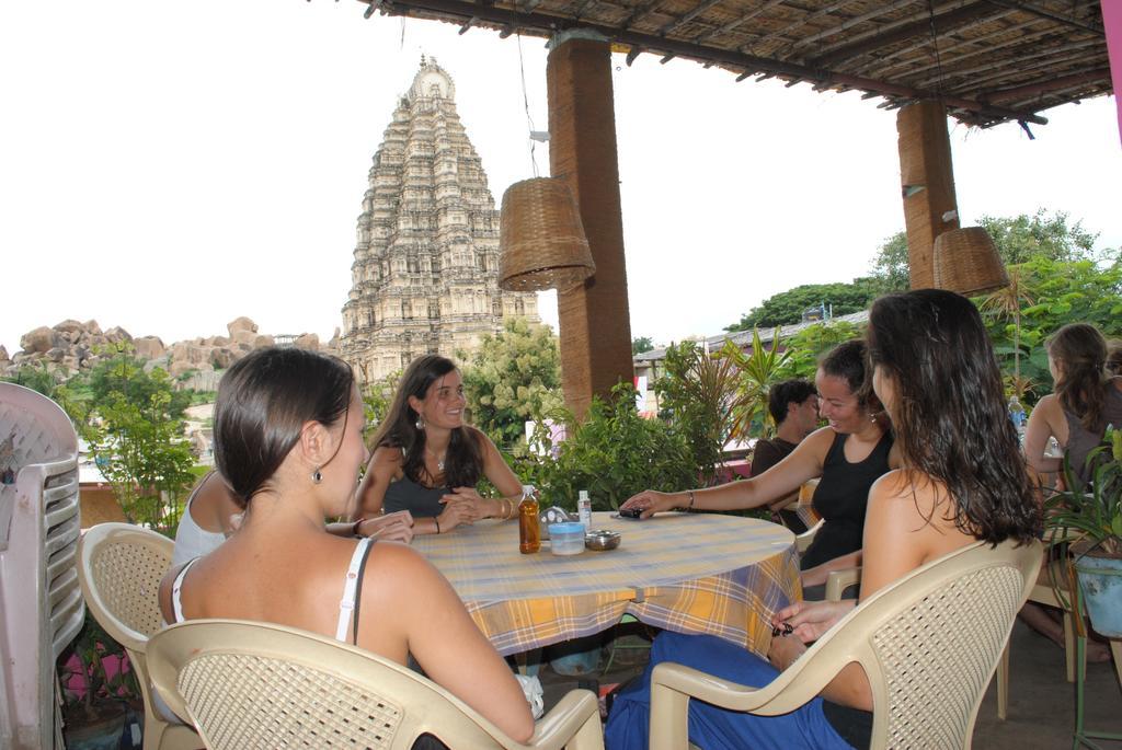 Gopi Guest House Hampi Eksteriør billede
