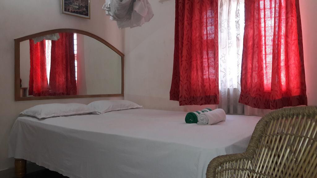 Gopi Guest House Hampi Eksteriør billede