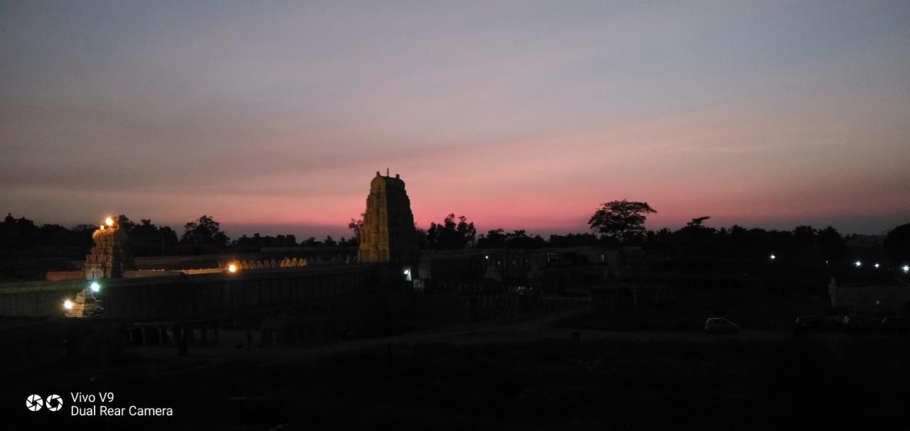 Gopi Guest House Hampi Eksteriør billede